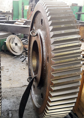 Endüstriyel Hız Düşürücü için 8 Modül Şanzıman Helisel Dişli 40XMA 42CrMo