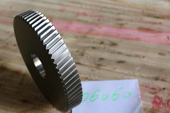 25 genişliğinde ve 1.0 ekleme katsayısı olan tek spiralli dişli dövme işleme