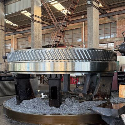 Endüstriyel Makine Uygulamalarında Yüksek Döner iletimi için tasarlanmış Çift Helikal Dişliler